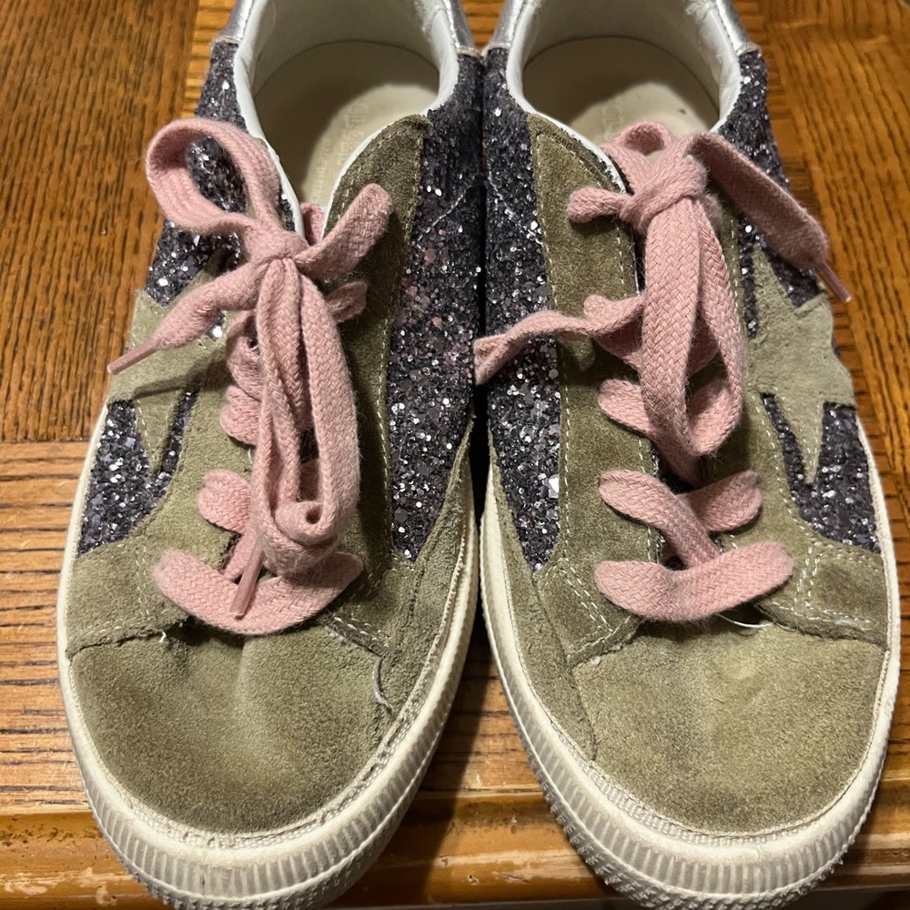 Golden Goose Kids Olive Suede Sneakers with Pink Laces and Dark Glitter Star